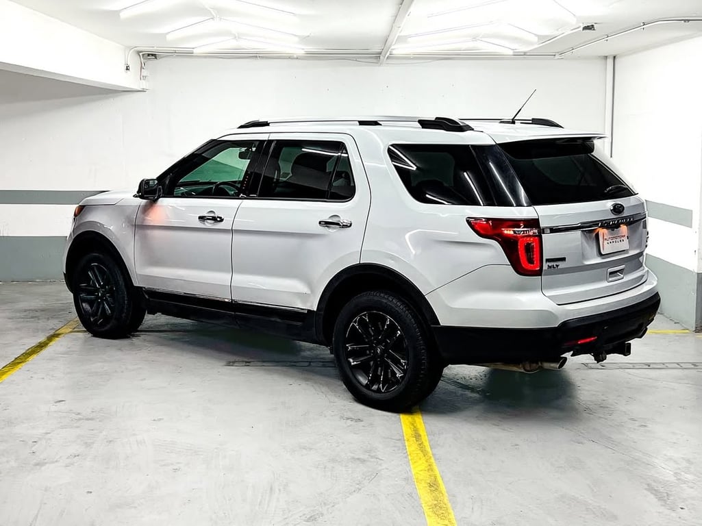 Ford Explorer XLT 2016 - 3.5L V6 Automática